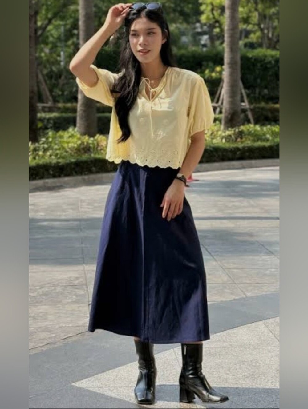 Uniqlo Navy Midi Skirt — Clean A-Line